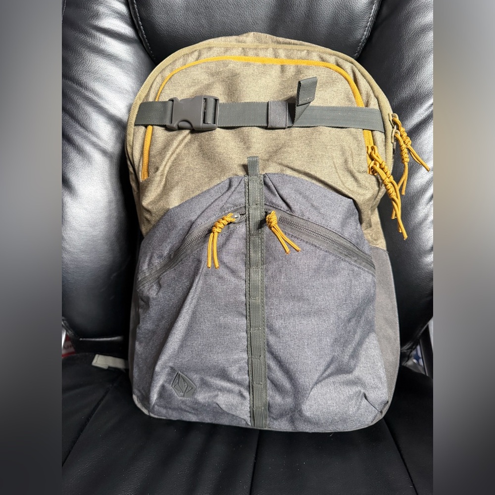 Volcom Academy Laptop Backpack - Green/Gray